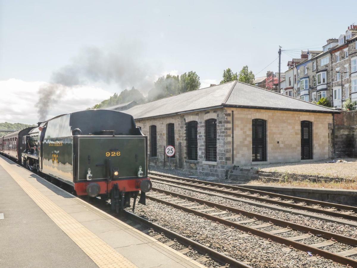 Evening Star Engine Shed Apartment Whitby Bagian luar foto