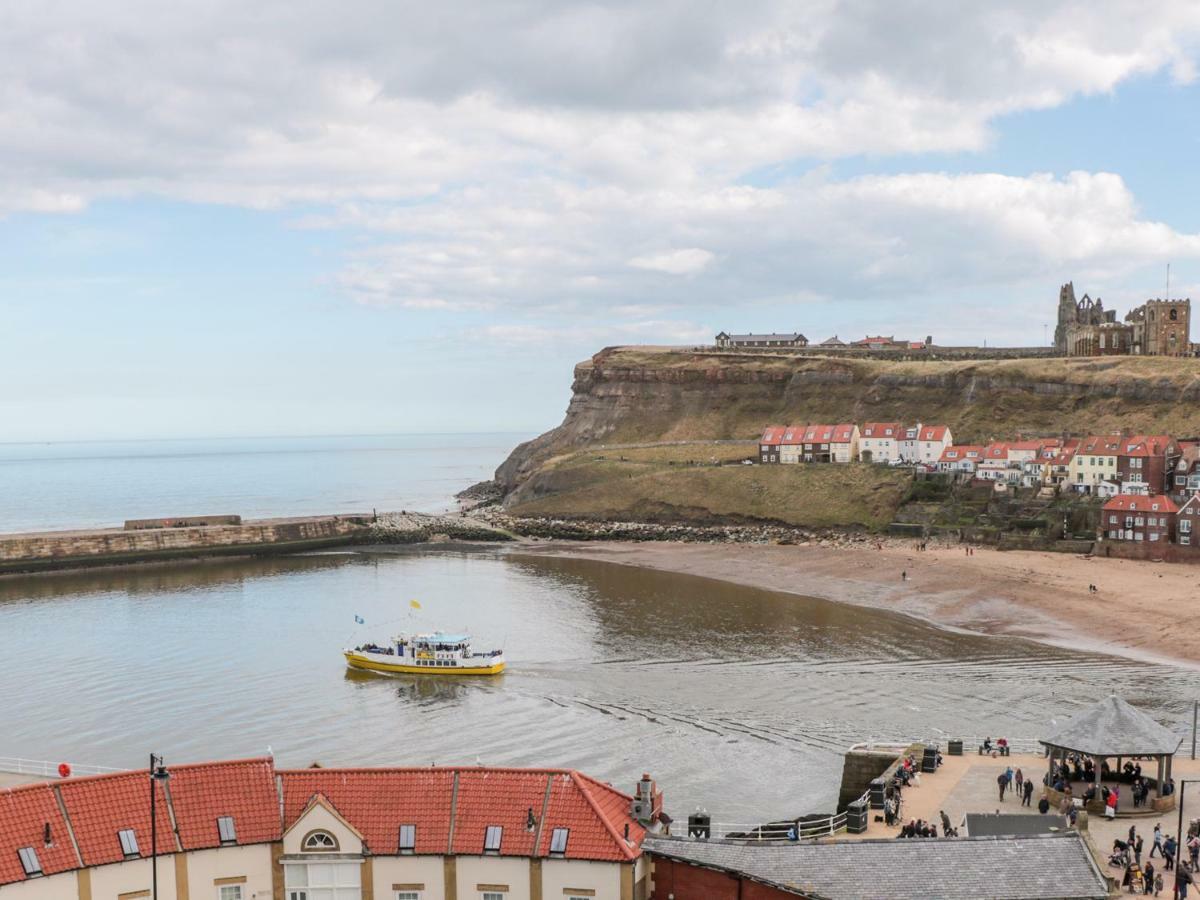 Evening Star Engine Shed Apartment Whitby Bagian luar foto